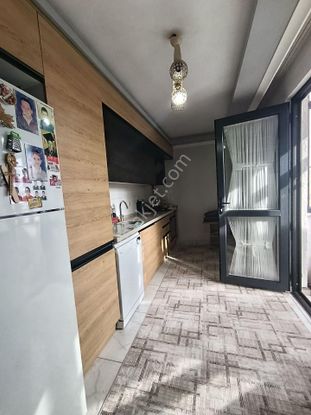 Darıca Osman Gazi Saat Kulesine Yakın 4+1 170 M2 Kapalı Otopark