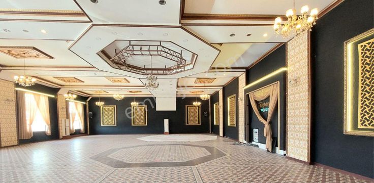 Erzincan Çevreyolu Üzerinde Prestijli Asma Katlı Showroom