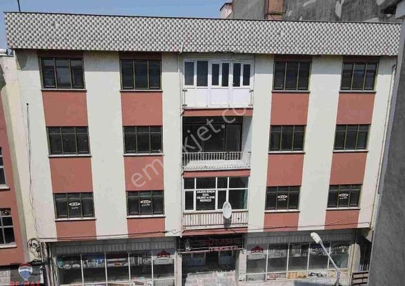 Suluova Merkezde İmalathane-showroom-gıda İşine Uygun Satılık Bina