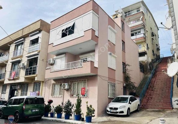 İzmir Balçova Eğitim Mh. Satılık Tripleks
