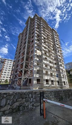 Trabzon Efe Gayrimenkul'den Of Merkez'de 4. Kat Ön Cephe Satılık