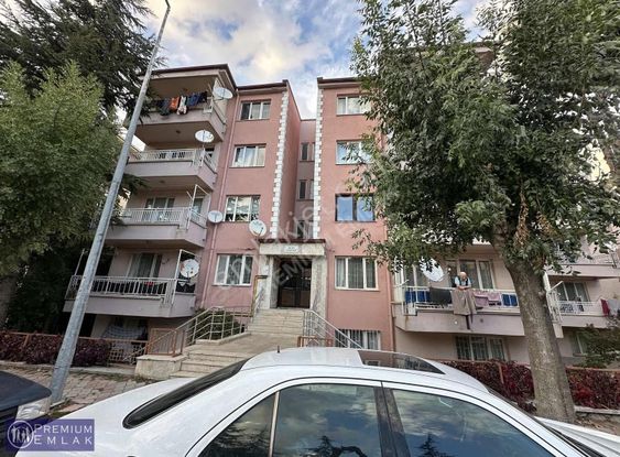 Premıum'dan Cumhuriyet Mah.de Bahçe Katı 3+1 Satılık Daire