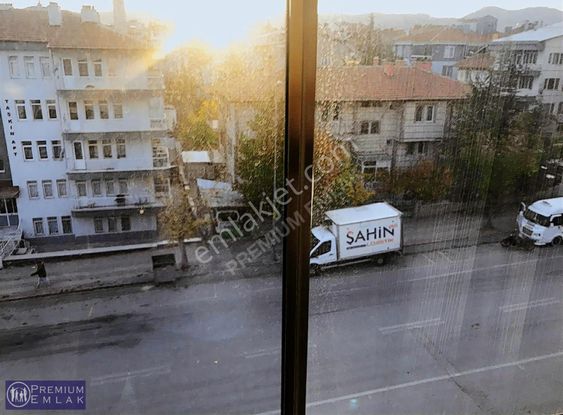 Premium'dan Afyon Nazmi Saatçi Mah 3+1 Lüxs Kiralık Daire
