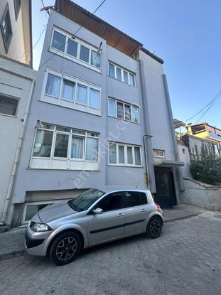 Karamanda Gezekyatağında 3 Katlı Komple Fırsat Bına