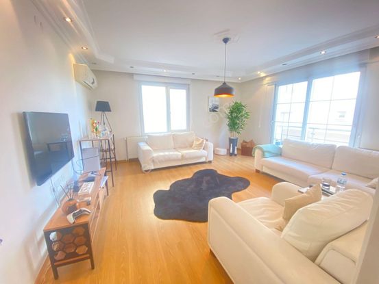 Buca Fırat Mah Migros Yakını Acil Satılık Ara Kat 3+1 Köşe Daire