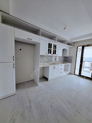 Valleyden Rumeli Mah'den Site İçi 2+1 Havuzlu, Yerden Isıtmalı