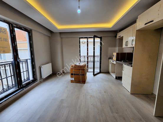 Muhittin Mahallesi'nde Sıfır, Balkonlu 1+1 Daire - Yatırım Fırsa