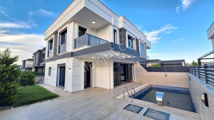 ❗️3+1 Müstakil Havuzlu & Otoparklı Villa Sıfır Yapı❗️