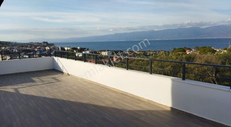 Rw Nefes'ten Pelitköy'de 3+1 Teraslı Körfez Manzaralı İkiz Villa