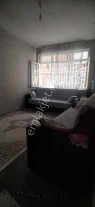 Sahibinden Sakarya Caddesi Hacı Muhtar Camisi Sokaginda Müstakil Kullanıma Uygun