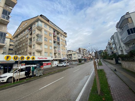 Nilüfer Ertuğrul’da Site İçi Köşe Konum Ara Kat – 3+1 Kiralık Daire