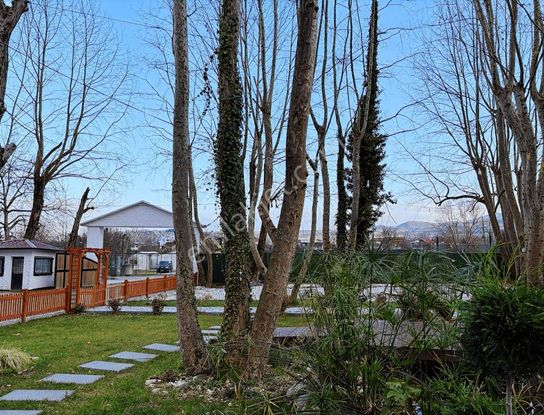 Richmond Otel Yanı Göle 130 Metre (eski Korupark ) Satılık Arazi