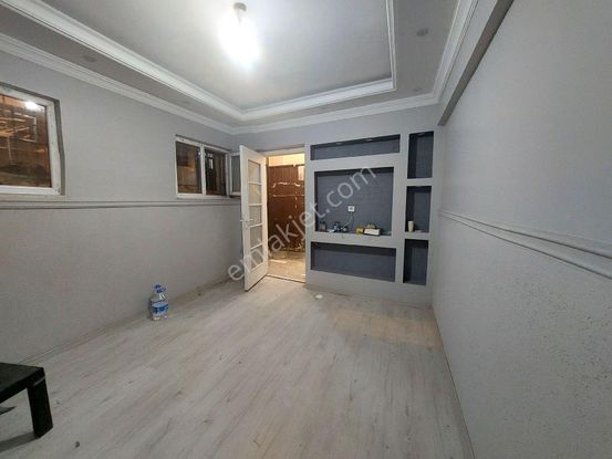 Gaziosmanpaşa Hürriyet Mah De Acil Satılık Dükkan 30 M2