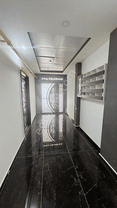 Merkezi Konumda Kapalı Garajlı Satılık 3+1