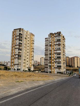 Bölgenin En Geniş 2.5+1 Dairesi Çift Banyo Cam Balkonlu