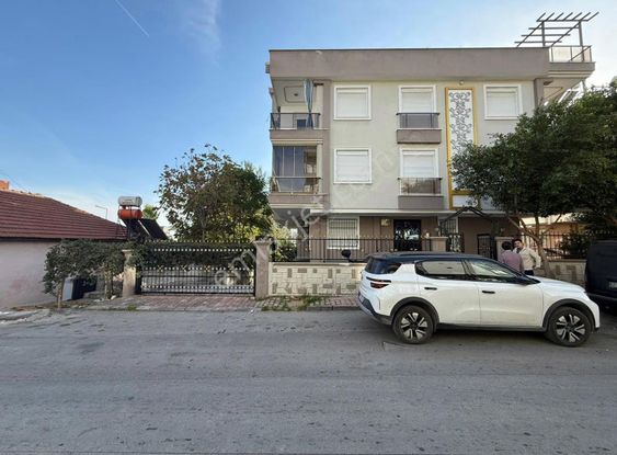 Yeni Emek'te Bahçe Dubleks 5+1 Geniş Satılık Daire