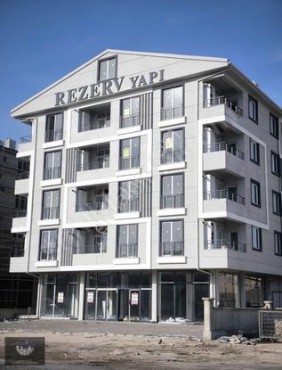 Çayıraltı Emlak'tan 2000 Evler Üniversitenin Yanında Satılık 1+1