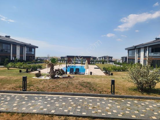 Önerler Mahallesinde Doğayla İç İçe, 2 Katlı Modern Konut!