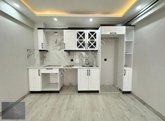 Zeki Emlak'tan Muradiye'de Satılık 1+1 Sıfır Daire