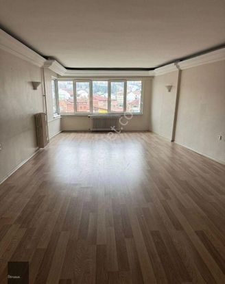 Akarbaşı Kavşağı, 220 M2 ,temiz, Manzaralı ,kiralık Daire