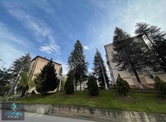 100. Yılda Öğretmenler Sitesinde Kiralık 3+1 Eşyasız Daire