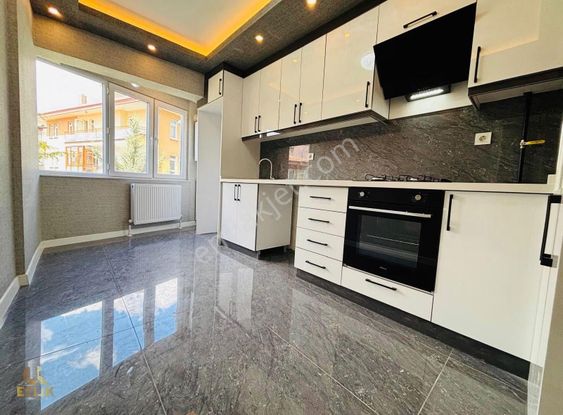Etlik Merkezde Şehir Hastanesi Yürüme Mesafesin'de 3+1 Lüx Daire