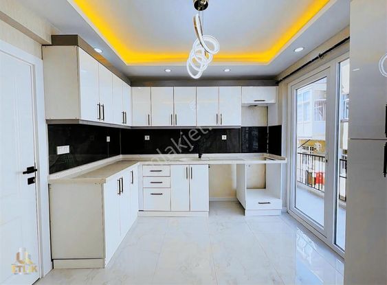 Etlik'den Cadde Üzeri Ön Cephe 3+1 Ultra Lüx Ara Kat Daire !