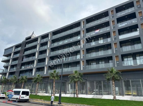 33 Aliağa Siteler Mah. Sıfır, Manzaralı Havuzlu Sitede 2+1