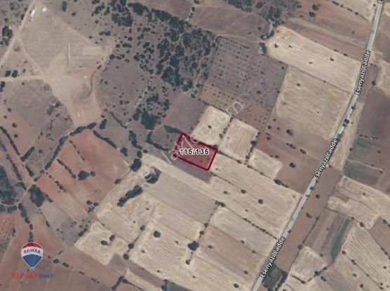 97 Manisa Kula Esenyazı Mah. Satılık Kullanışlı Tarla