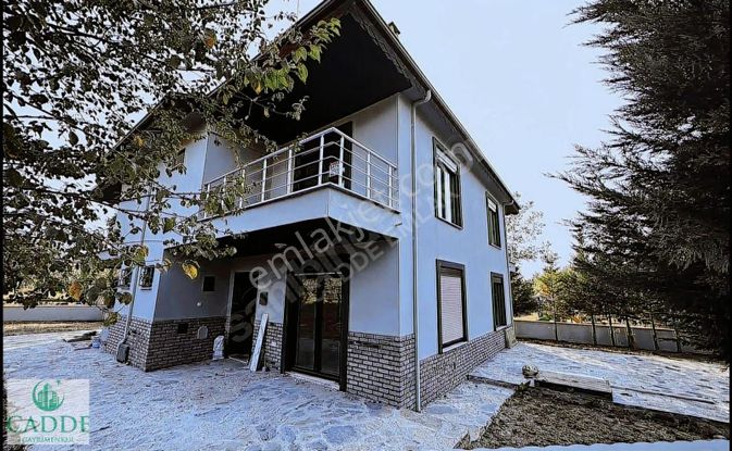 Akyazı Kuzuluk Ta Kiralık Site İçi 3+1 Bahçeli Yeni Müstakil Ev