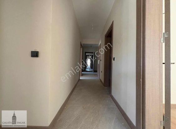 Galatadan İkızce Tokide Kiralık Daire Sıfır Daire