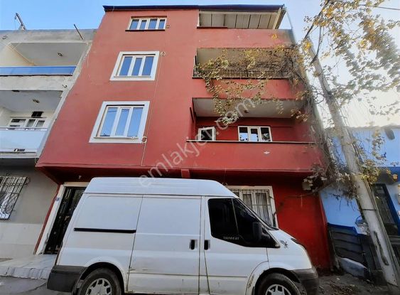 Acil Satılık 4 Katlı Müstakil Ev 170 M² Vakıf Mh Yeni Bina