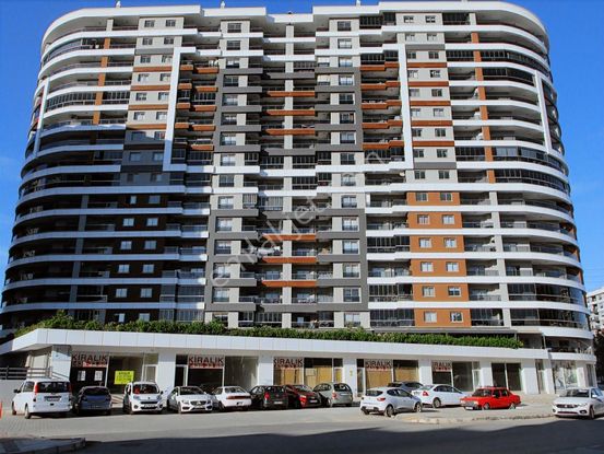 Bornova Goldiva Kuzey'de Katlanır Cam Balkonlu 2+1 Kiralık Daire