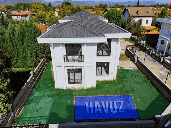 Sapanca Kırkpınar Bağdat Cad. Satılık 4+1 Sıfır Villa | Tapu54