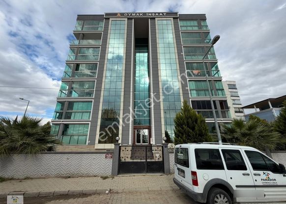 Aydın Nazilli Yeni Mahallede Kiralık 3+1 Doğalgazlı Daire