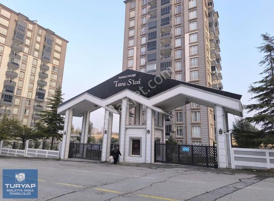 Yakınca Mah. Tuva Sitesinde 9. Ara Katta Satılık 3+1 Daire