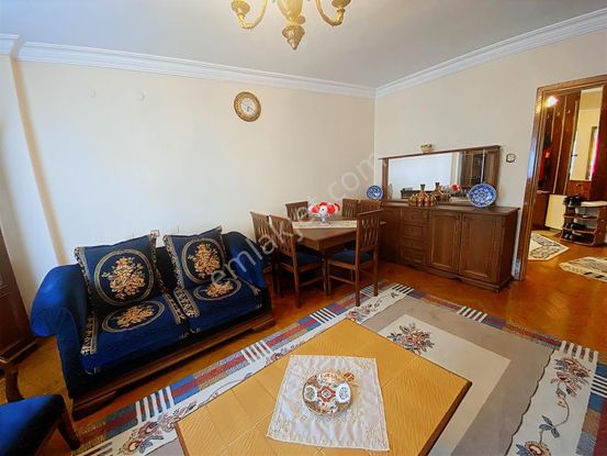 Altınbaş Emlak'tan Şehir Merkezinde 160 M2 Satılık 4+1 Daire