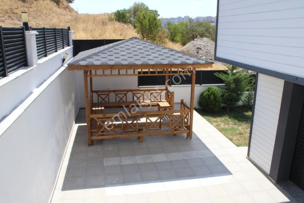 Mir'den Balıkesir Şehir Mrk. Mükemmel Müstakil 6+1 Satılık Villa