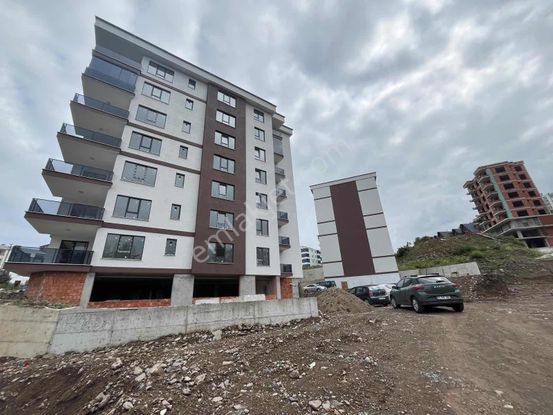 Bostancı Ak İnşaatta Satılık 2+1 Daire