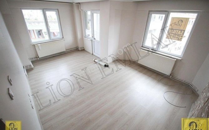 Erdek Yalı Mahallesi Merkezi Konumlu 130m² Satılık Daire