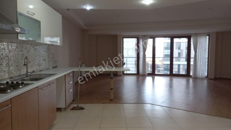Papatya Residence 2 Metrobüse 5 Dakika Konut Ofise Uygun 3+1