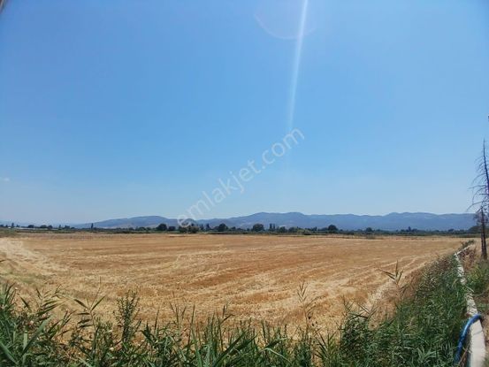 Eu Gayrimenkul'den İzmir-çanakkale Yoluna Bir Parselde 11 Dönüm