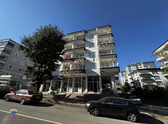 Onur Ateş Lisesi Yanında Kiralık 3+1