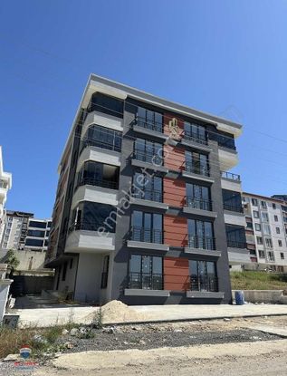 Samet'ten Mevlana Mah Satılık Yüksek Giriş 1+1 Daire