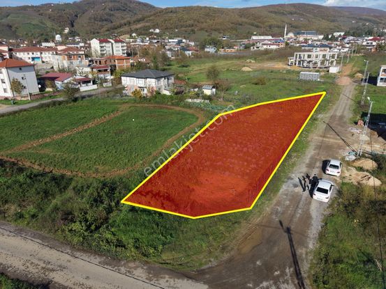 Emlakevim - Nuriye Mah Satılık 740 M2 İmarlı Arsa !! Takas Açık