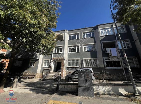 Recep Erdoğan'dan Lozan Caddesinde 3+1 Kiralık Daire