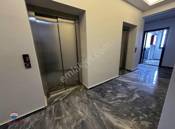 Cihan Çaylan'dan Sahilde 2+1 Daire