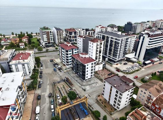 Satılık | Körfez'de Merkezi Konum Denize Yakın Lüks 1+1