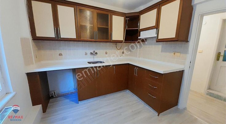 Remax Bülent Ak'tan Mimarsinan Mah Kiralık 2+1 Daire