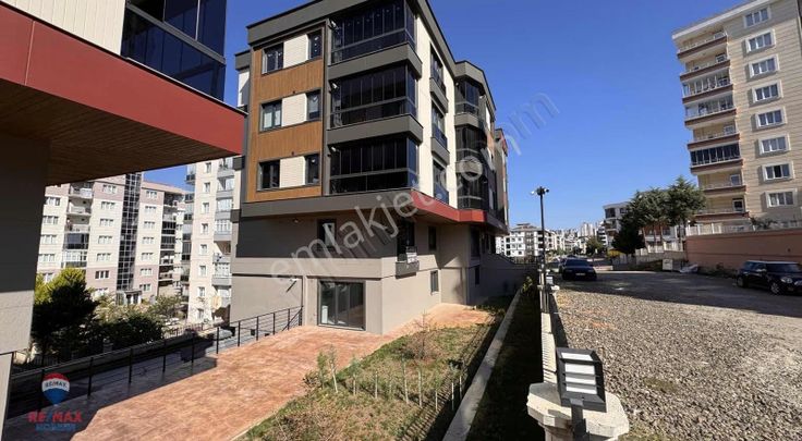 Satılık | Nişantaşı'nda Mutfak Ayrı 60 M2 Yerden Isıtmalı 1+1